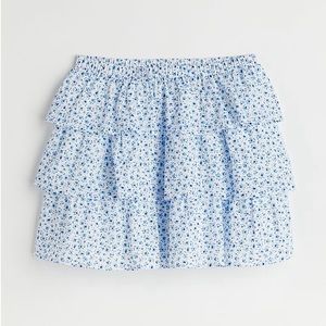 H&M Blue and White Tiered Floral Mini Skirt Size Medium Cotton Elastic Band